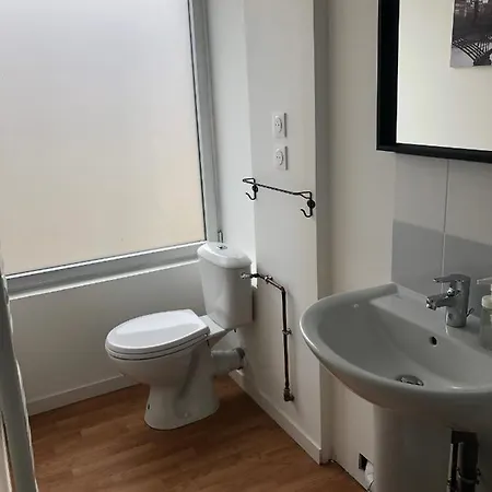 Appartement Hyper Centre - Wifi Fibre Gratuit - Jergweloh - Le Parisien