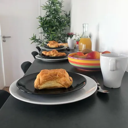 Appartement Hyper Centre - Wifi Fibre Gratuit - Jergweloh - Le Parisien